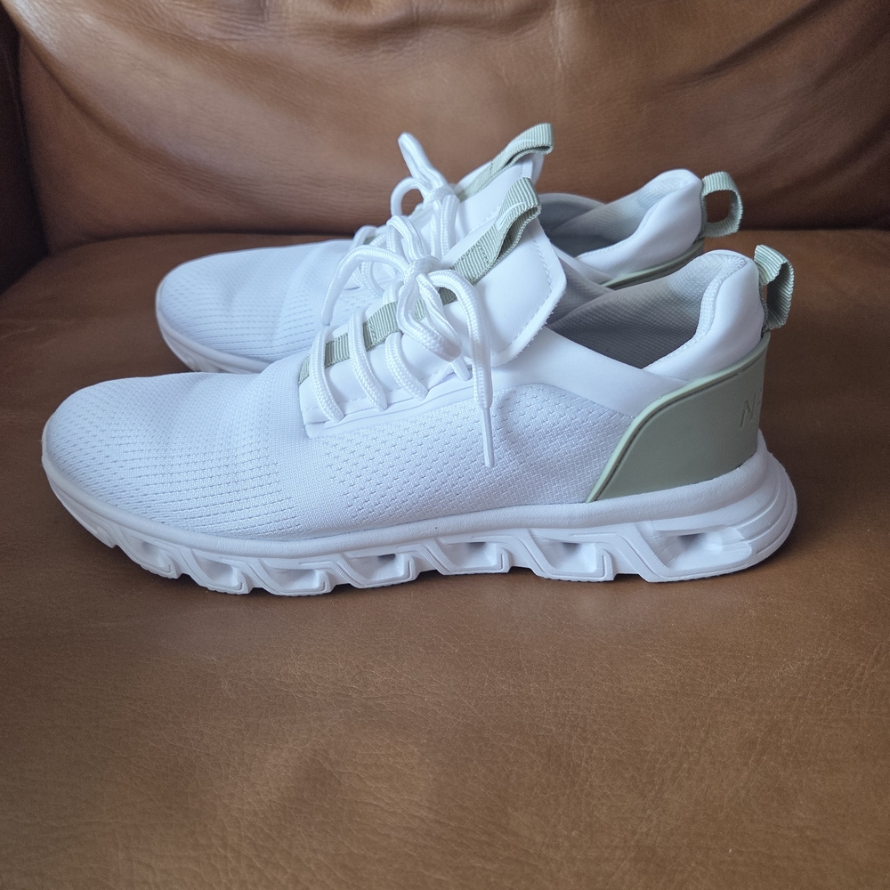 SOLD!!!!!!Nautica Chiatica White and Sage Green Women's Sneakers - Picture 6 of 8